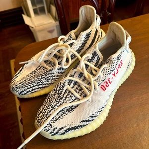 Zeebra Yeezys! Men’s 8/Women’s 9.5